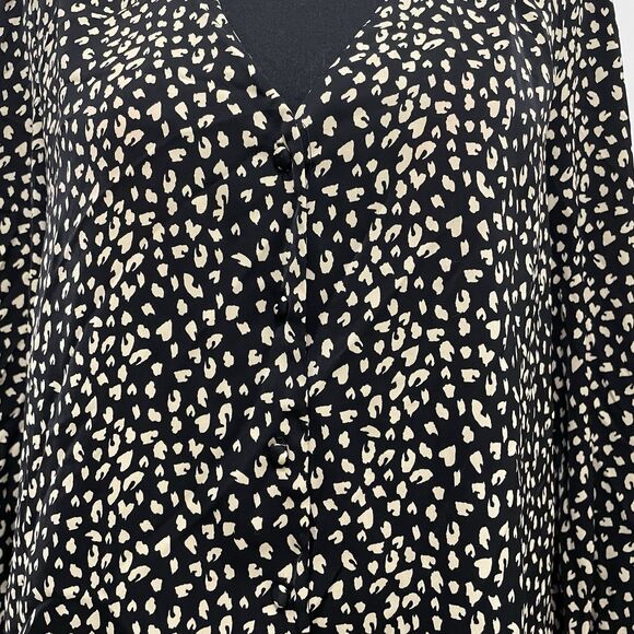 ACOA Black Button Up V-Neck Blouse Sz Large Leopard Print Pattern Poet Sleeves - Picture 4 of 9